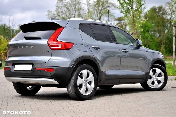 Volvo XC 40 D4 AWD - 9