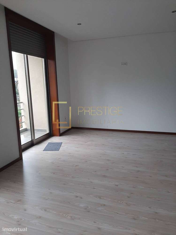 Arrenda Apartamento T-2 Centro das Termas S. Vicente Penafiel - Grande imagem: 4/11