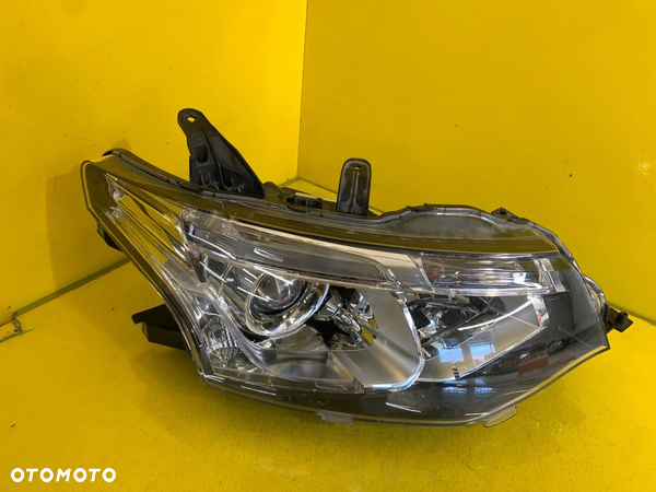 LAMPA PRAWA PRZEDNIA MITSUBISHI OUTLANDER 3 III XENON 12-15 - 1