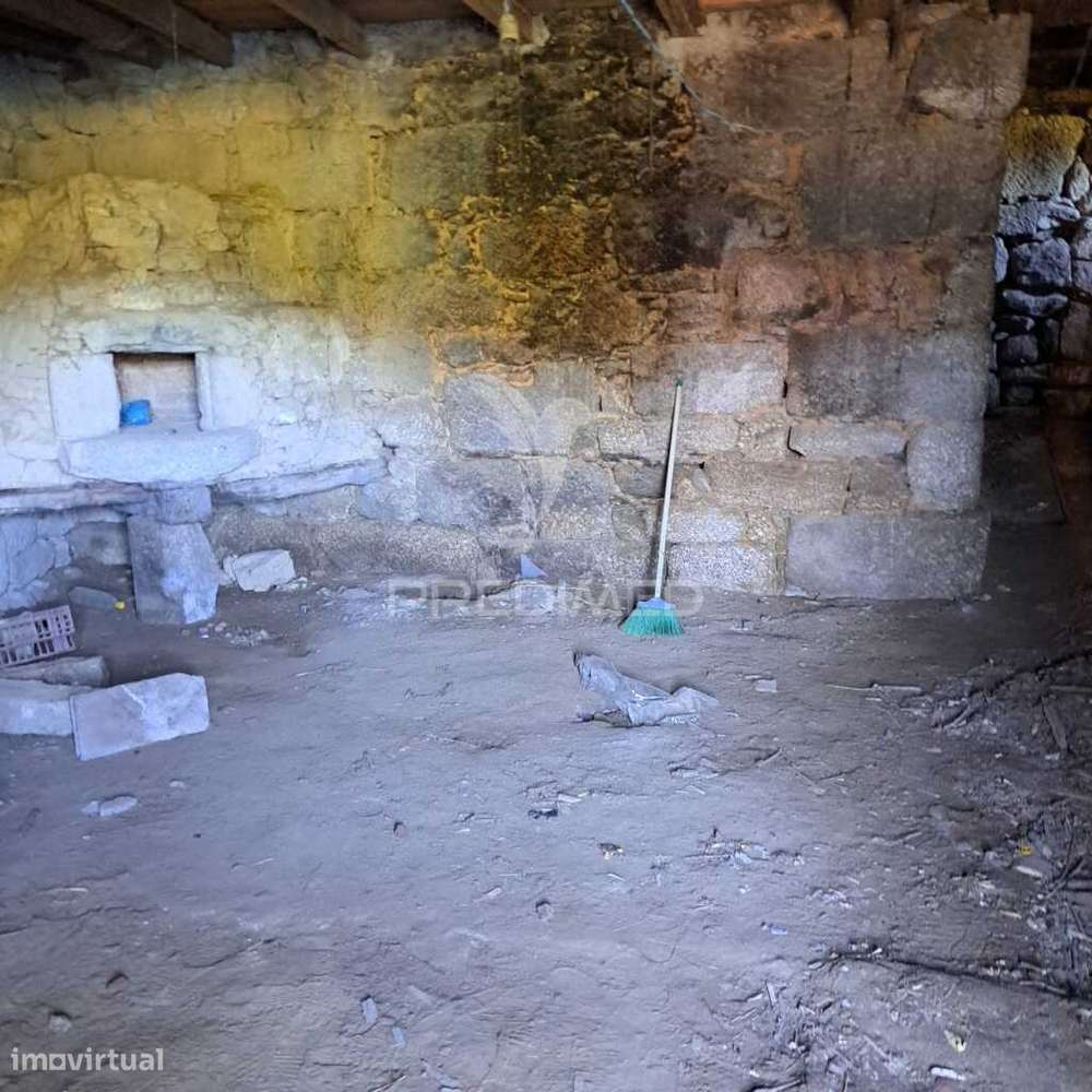 Casa de Campo em Verim - excelente negócio - Grande imagem: 3/25