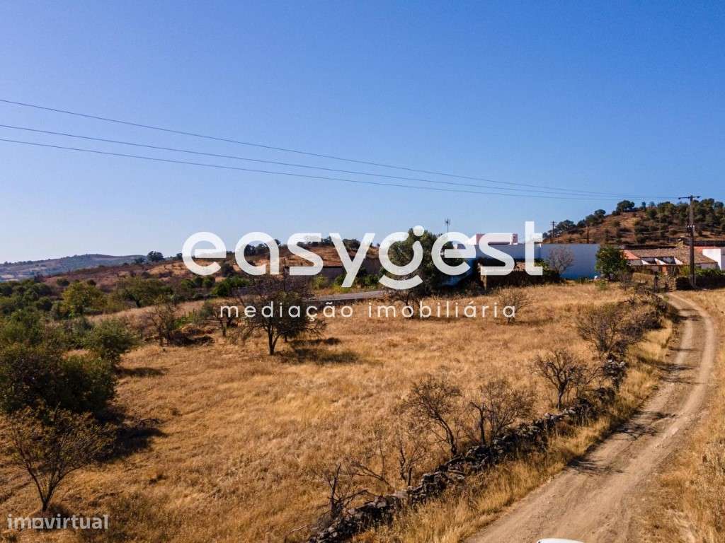 Terreno Com Ruina Na Aldeia Do Monte Novo, com PIP aprovado. - Grande imagem: 4/23