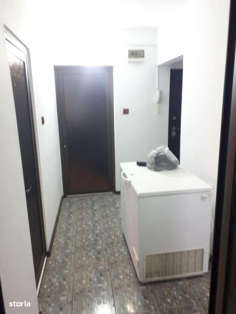 Apartament 2 camere Port et2/4 ,centrala,2 Balcoane 70 000 euro neg-5