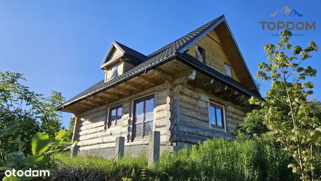 Drewniany dom do dokończenia w góralskim stylu