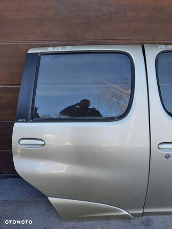 Toyota YARIS VERSO drzwi prawy tył szyba - 2