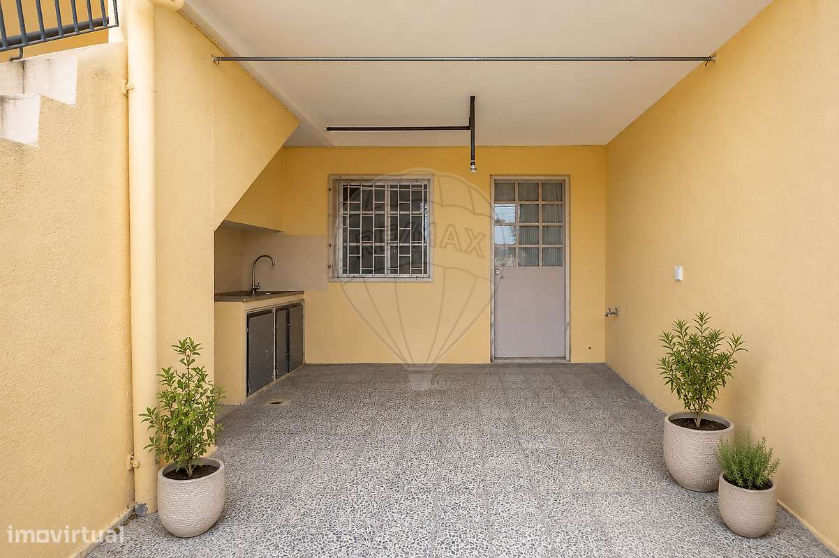 Moradia T2 para venda-22