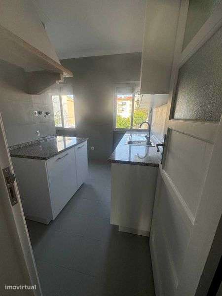 T2 para arrendar no Cacém (totalmente remodelado) - Grande imagem: 3/4