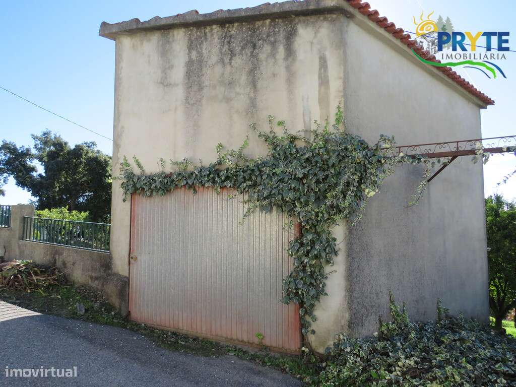 Moradia T5 situada a 10 minutos de Vila de Rei-8