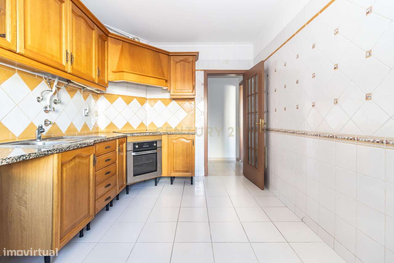 Apartamento T3 Vale do Cobro-13
