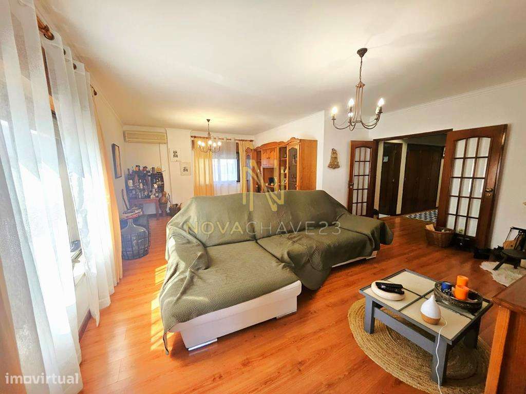 Apartamento T2 na Quinta da Barroca – Agualva-Cacém-5