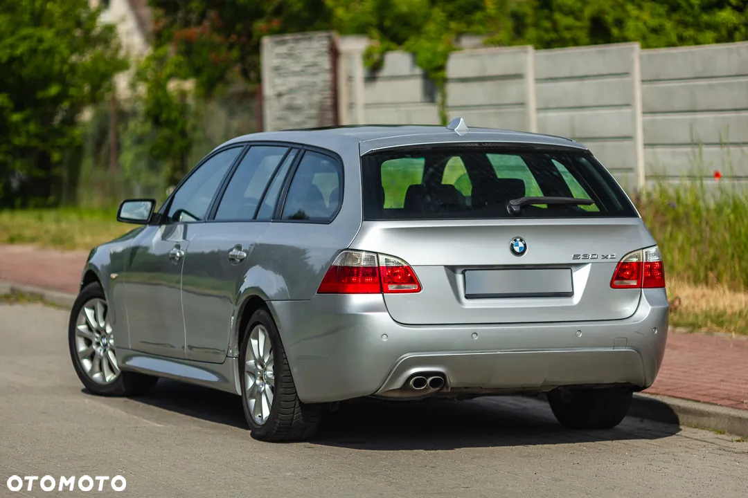 BMW Seria 5 530d xDrive Touring Edition Sport - 15