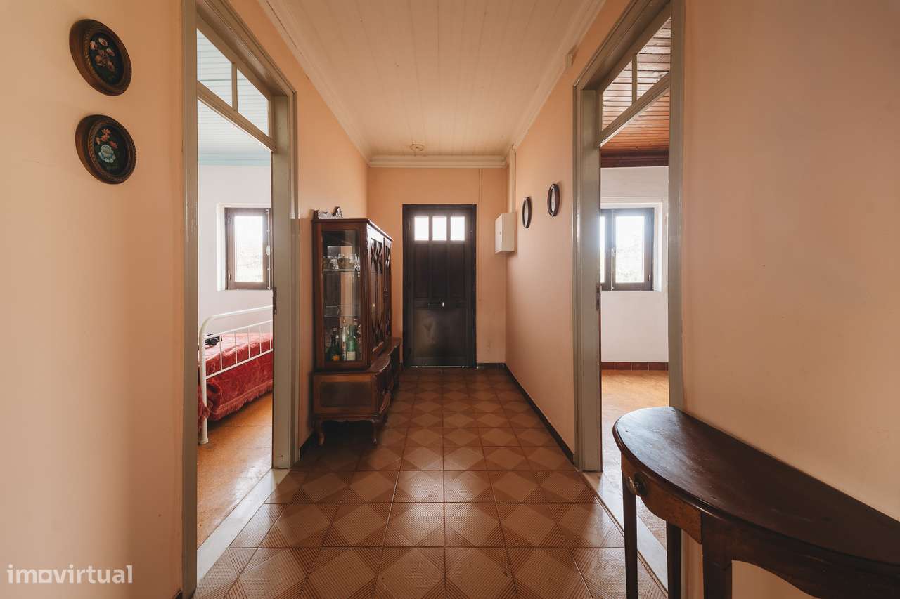 Moradia T3 com Terreno de 1.577 m² | Ribeira do Fárrio – Ourém-5