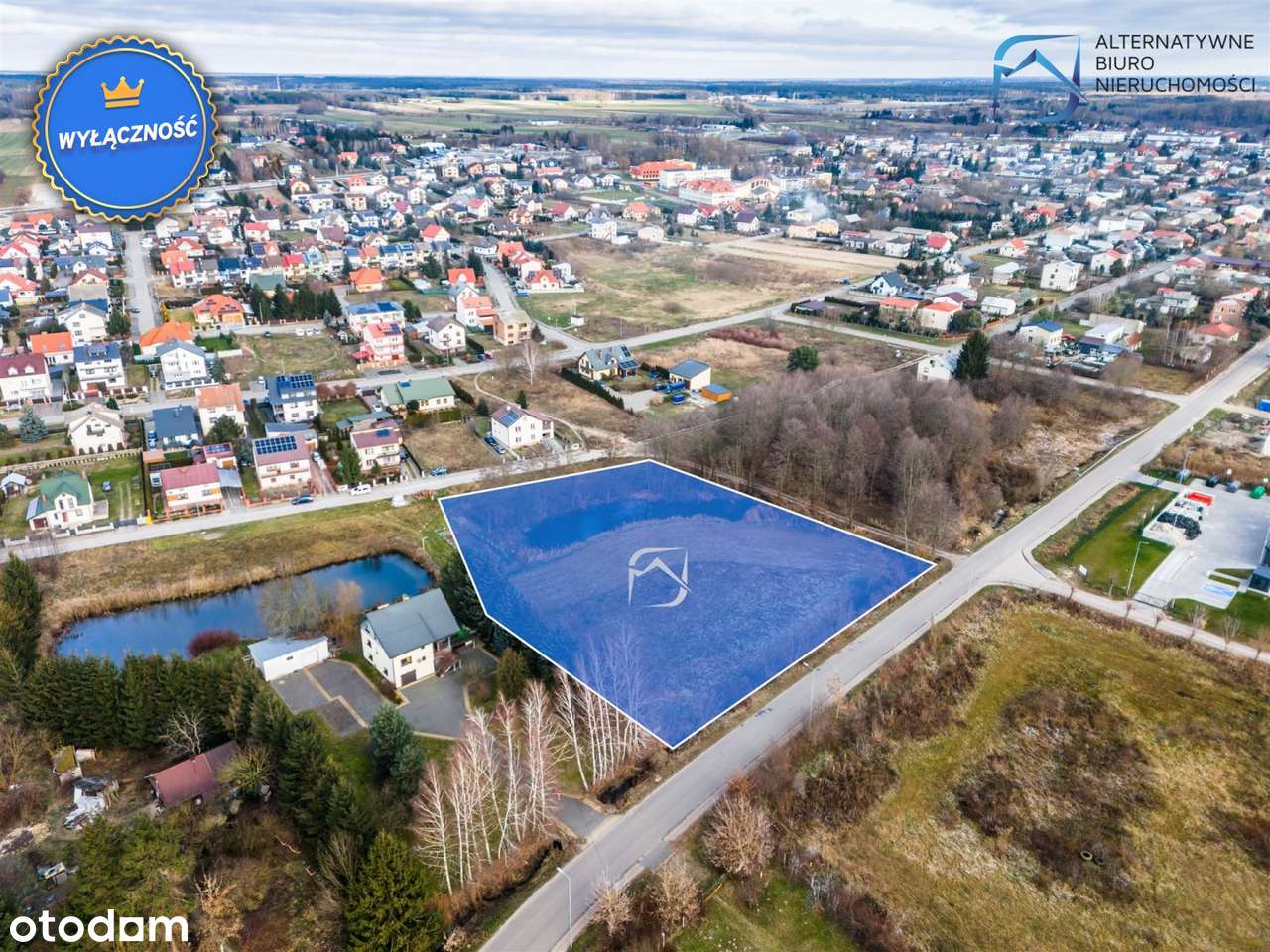 Piękna działka budowlano-usługowa ze stawem - Koc-3