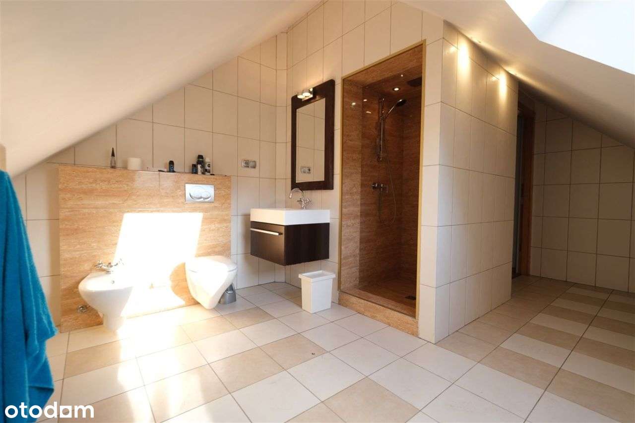 Komfortowy dom jednorodzinny-duża prywatna działka-12