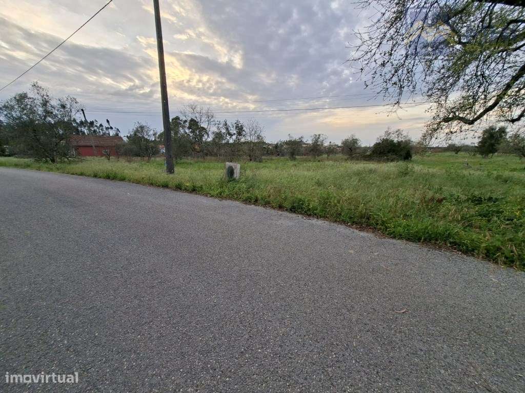terreno para construção de uma ou 2 moradias-7