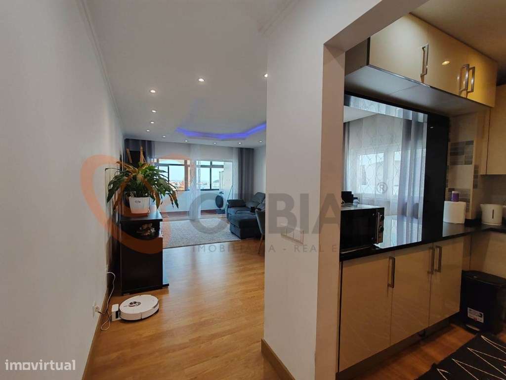 Apartamento T2 para venda com vista mar e piscina em Albufeira-19