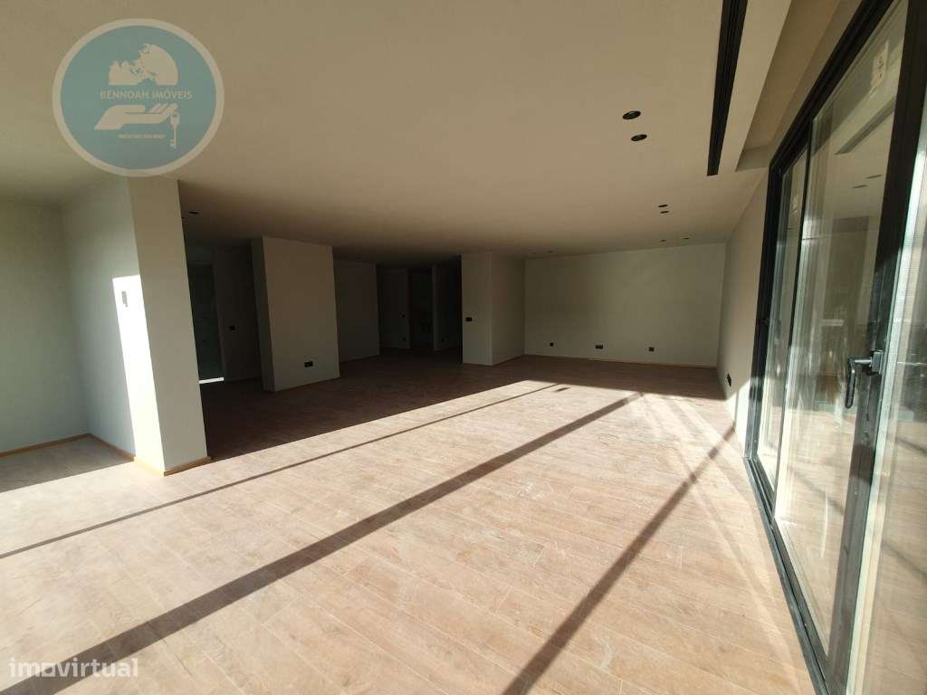 Penthouse T3 Arco de Baúlhe-24