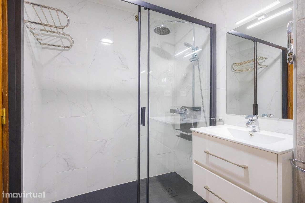 Apartamento Duplex Remodelado – Rotunda do Lavrador, Maia-23