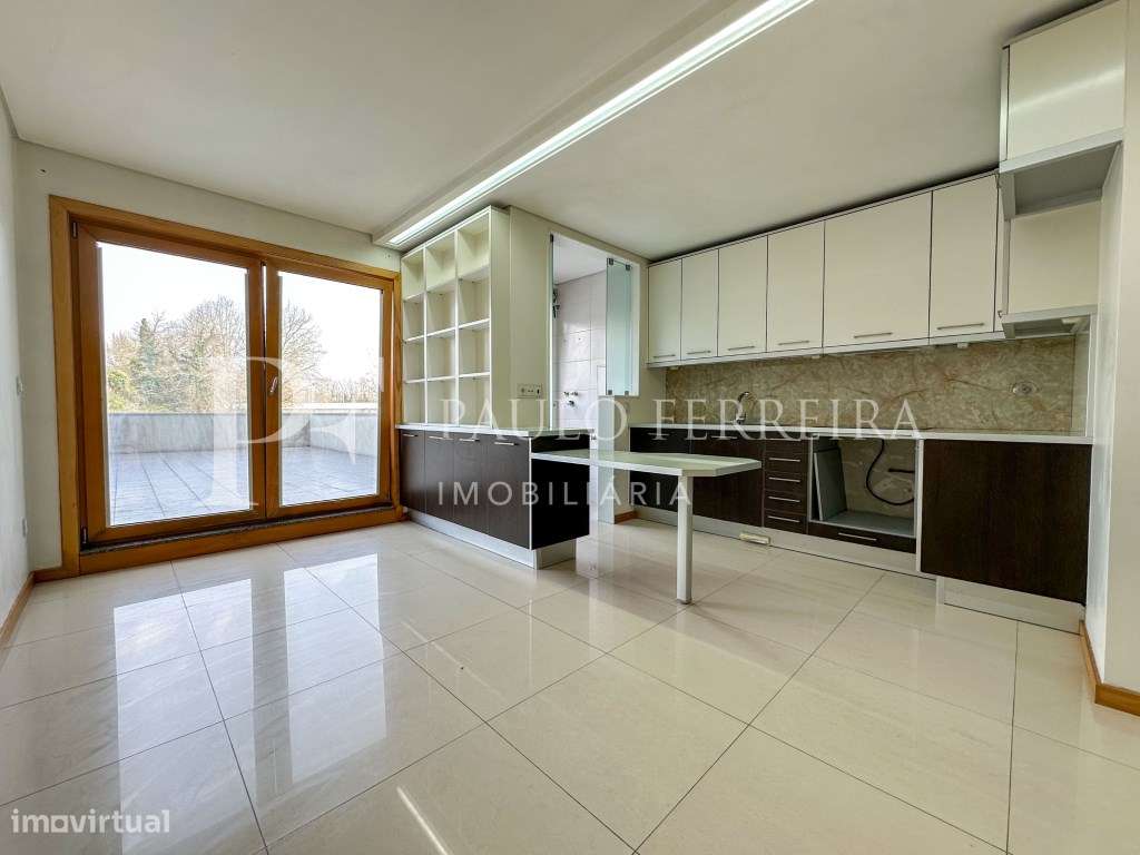 Apartamento T1 com terraço - Grande imagem: 3/11