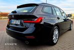 BMW Seria 3 318d Touring Sport Line - 5