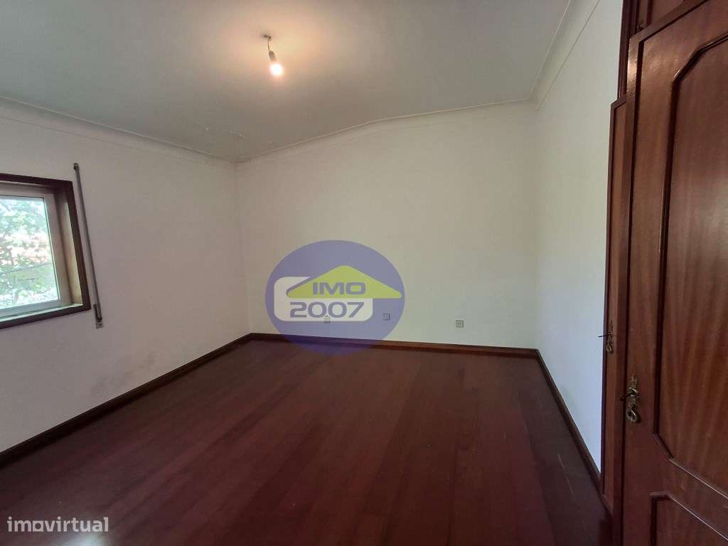 Moradia T3 em Miramar-28
