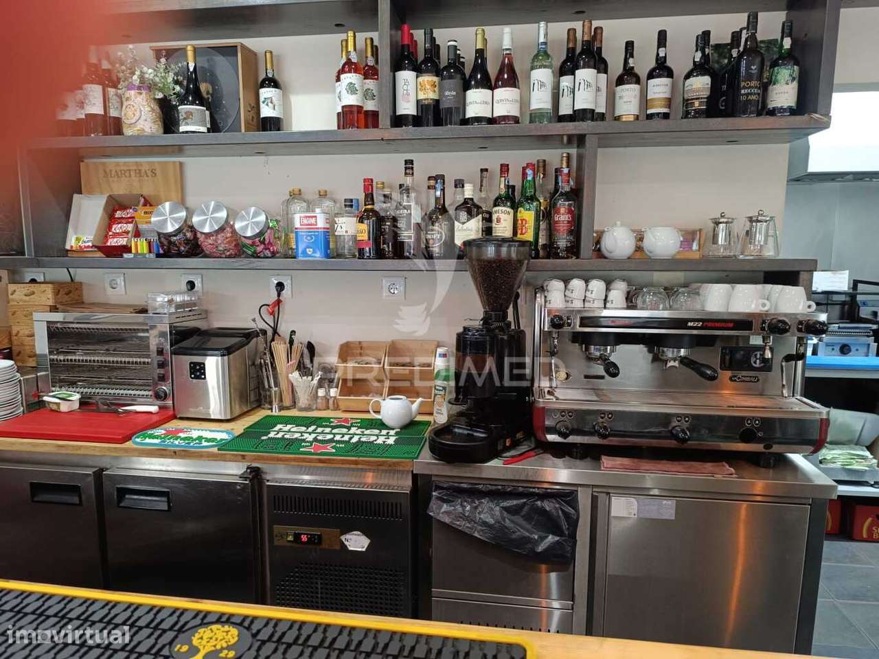 TRESPASSE DE CAFÉ- SNACK BAR O BARRETU’S NO CENTRO DA CIDADE - Grande imagem: 4/29