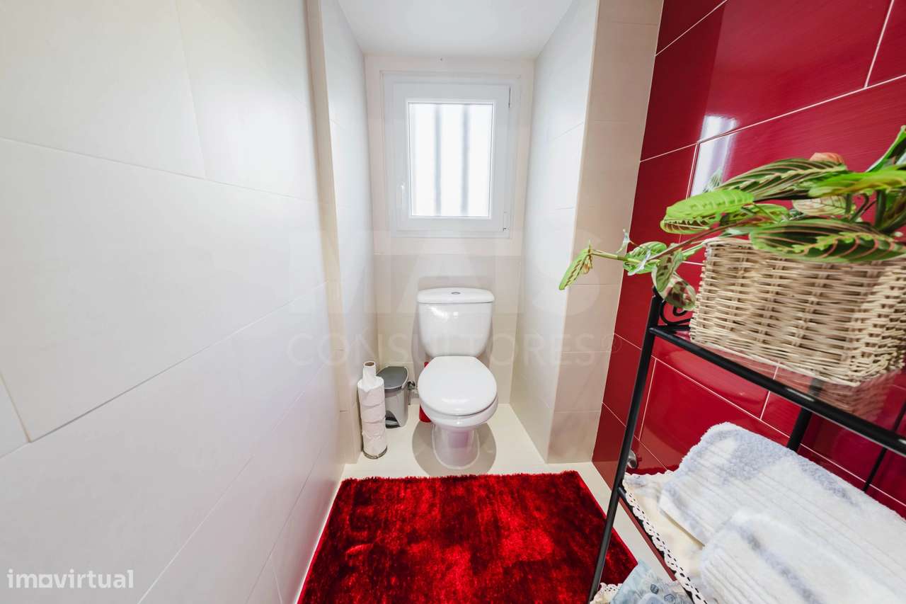 Moradia dentro das muralhas do Castelo de Óbidos - Grande imagem: 5/47