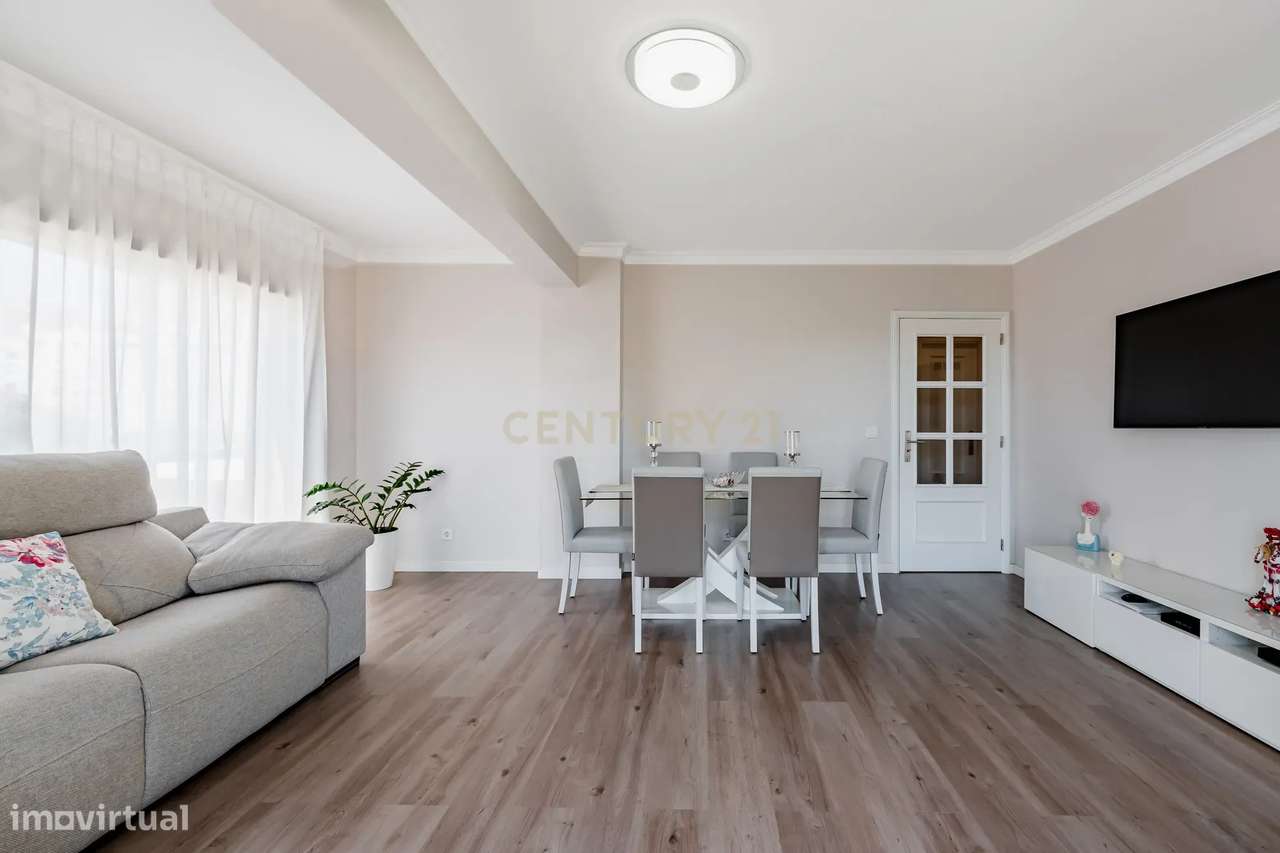 Apartamento T2 em Rio de Mouro, Sintra.-4
