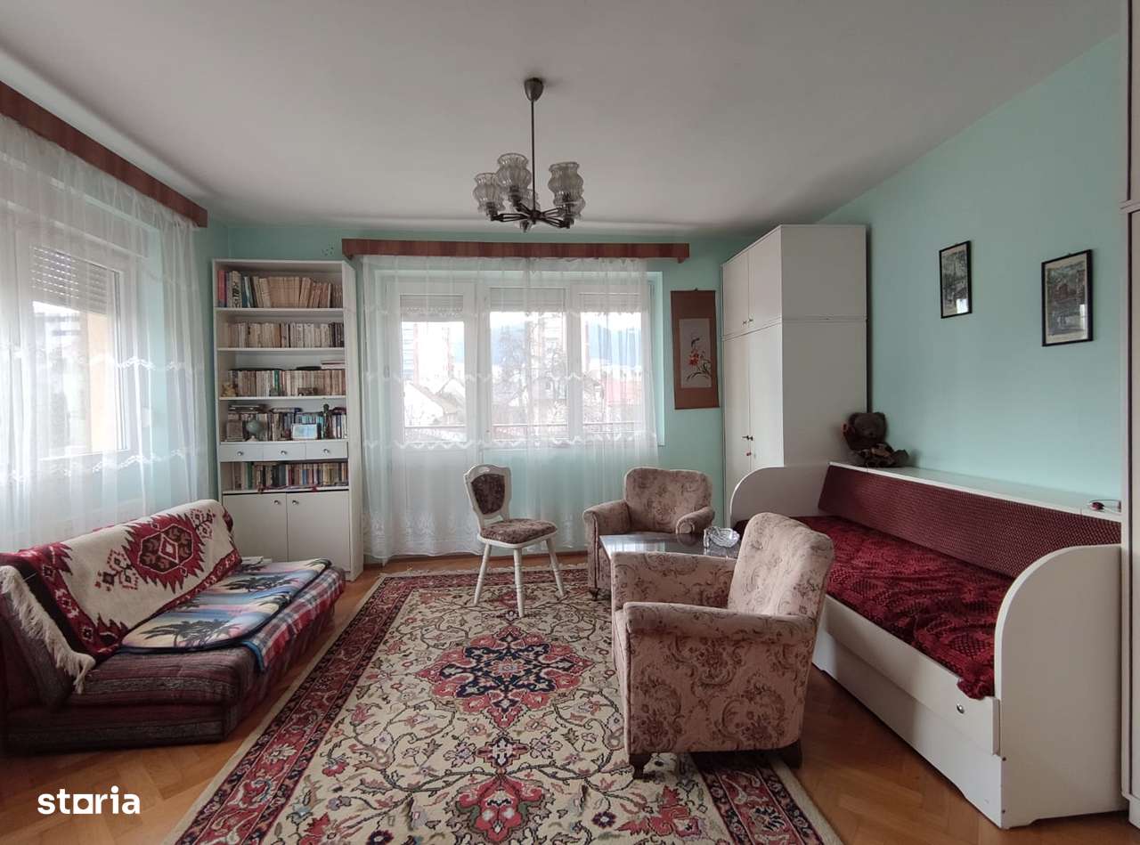 Vila, 2 apartamente, teren 670 mp, Mircea cel Batran.-12