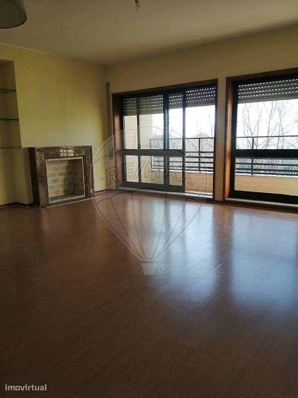 Apartamento T2 para arrendamento - Grande imagem: 4/12