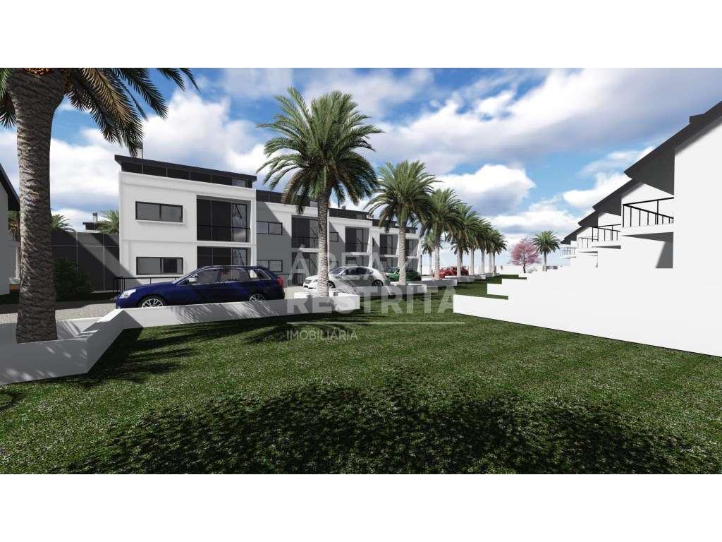 Moradias T4 e T3 - Alcochete - Terreno com projeto aprovado para 30... - Grande imagem: 3/24