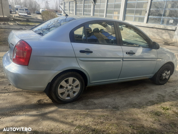 Cutie viteze Hyundai Accent 1.5 crdi - 2