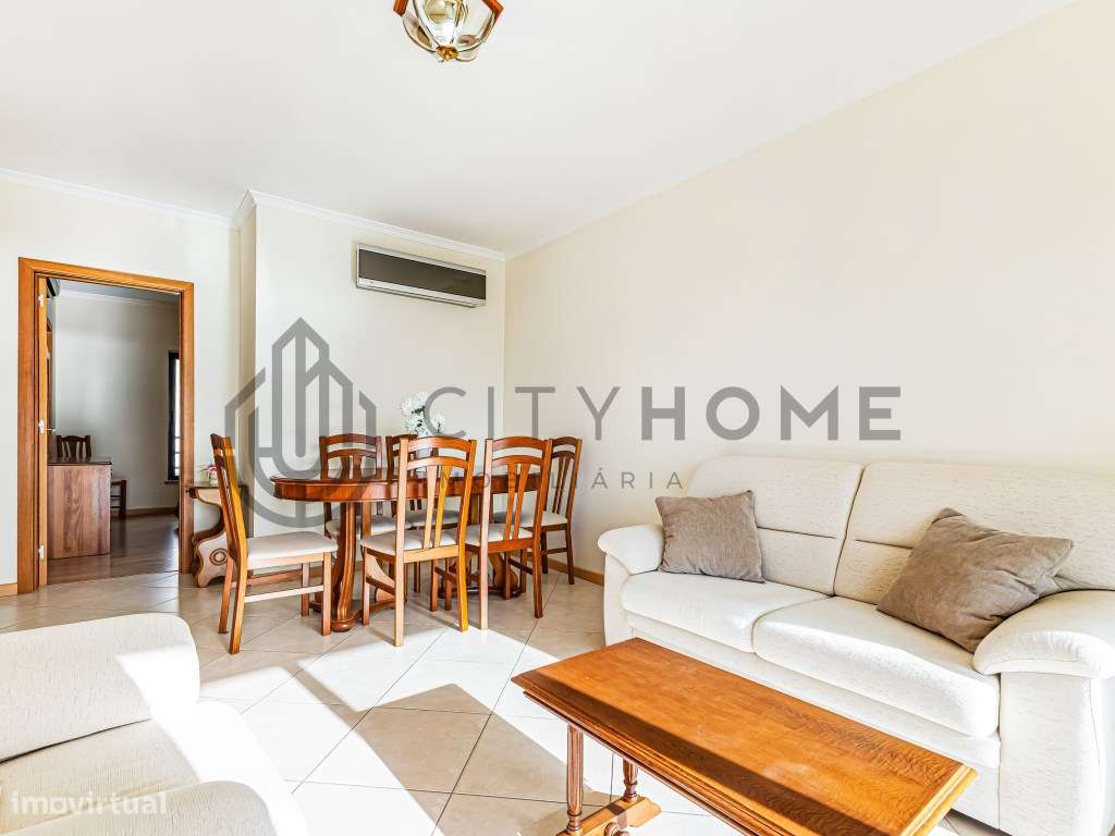 Apartamento T2 com garagem e vista mar a 400m da praia - Grande imagem: 4/22