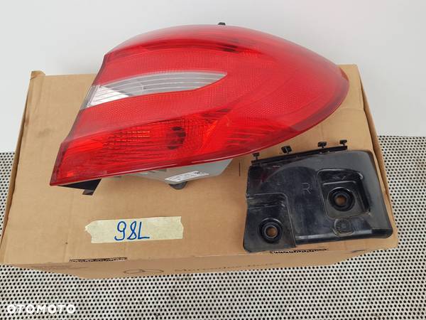 Mercedes W246 B Lampa Lewa Tył Ślizg - 13