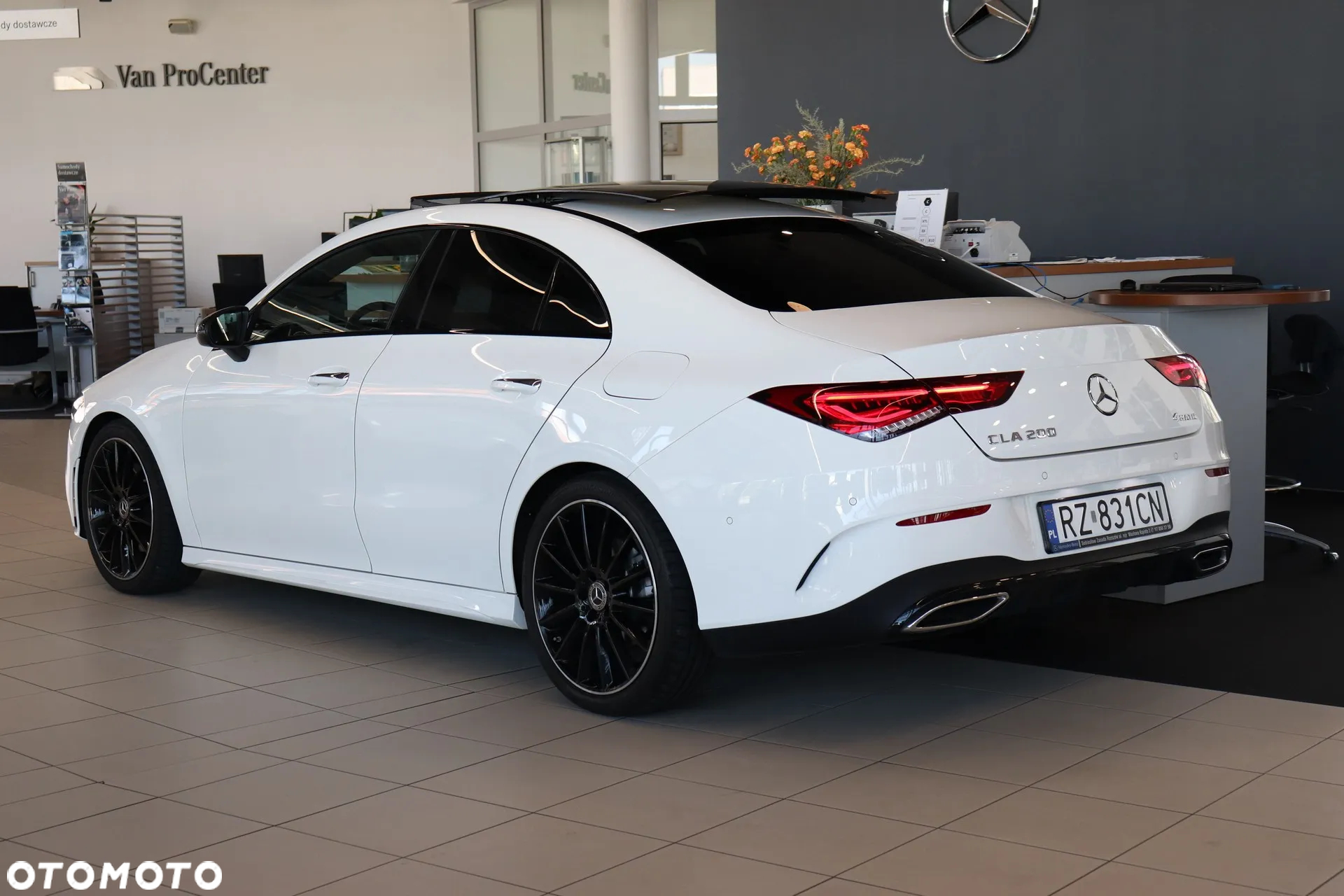 Mercedes-Benz CLA - 6