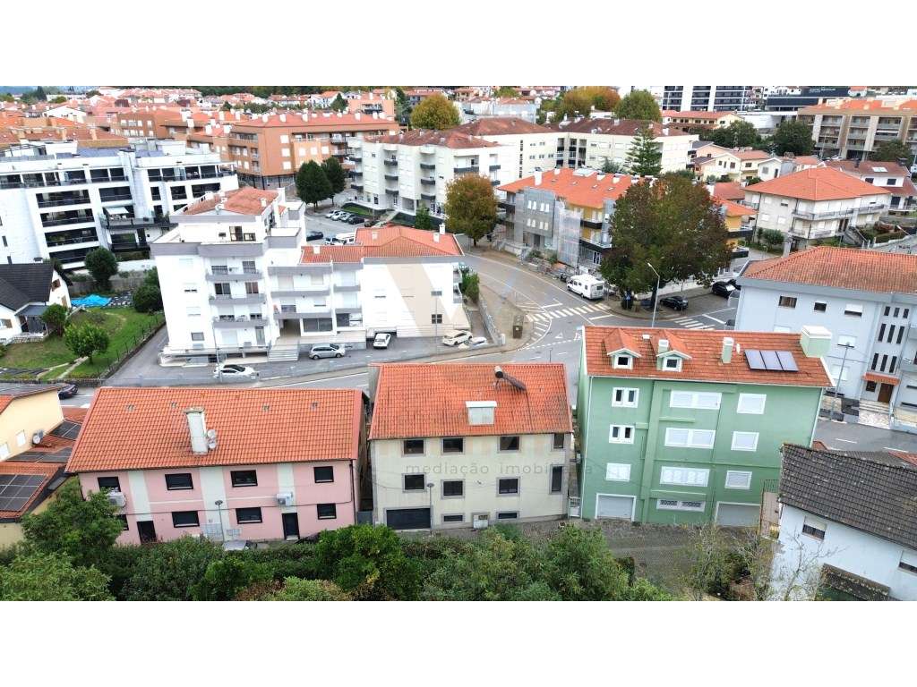 Prédio em Fase Avançada de Construção - Ponte de Lima - Grande imagem: 4/24