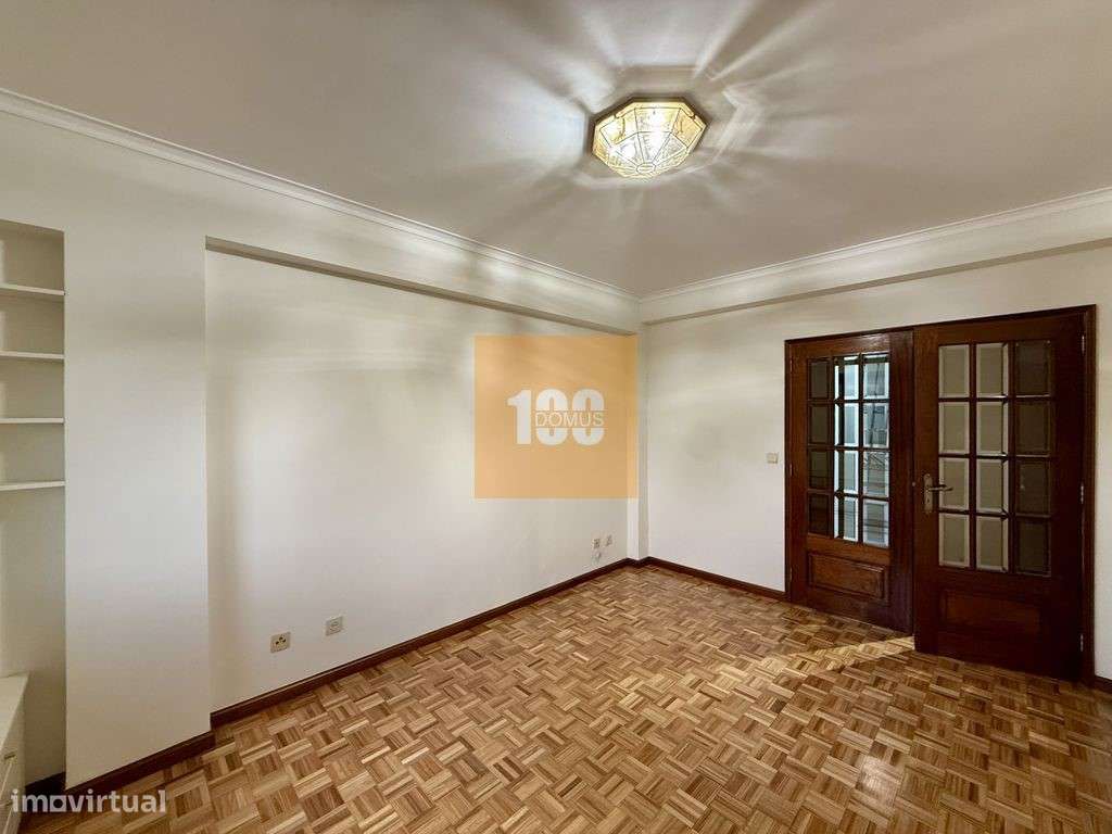 T2+1 com garagem em Santos Pousada - Grande imagem: 5/24