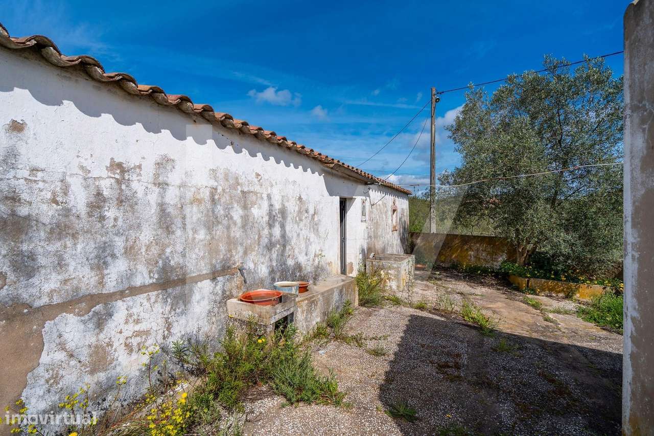 QUINTA COM 2 CASAS E 1 ARMAZÉM EM TERRENO COM 4,15 ha | S. MARCOS DA S - Grande imagem: 4/36