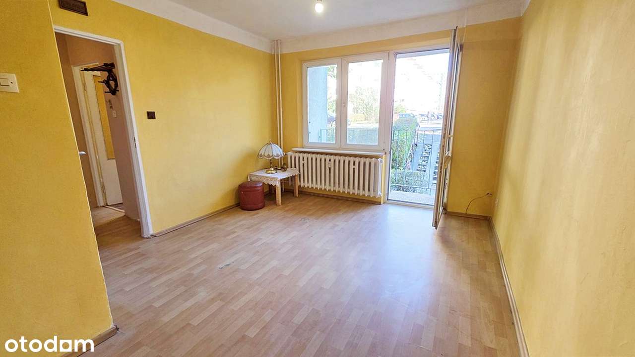 Z potencjałem na 2 pokoje | Świetna lokalizacja blisko "Emki" | Loggia - Pełny obrazek: 3/11