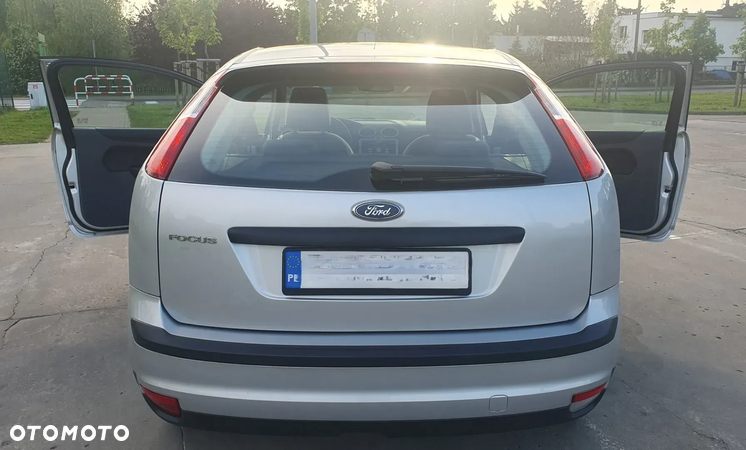 Ford Focus 1.4 Trend - 7