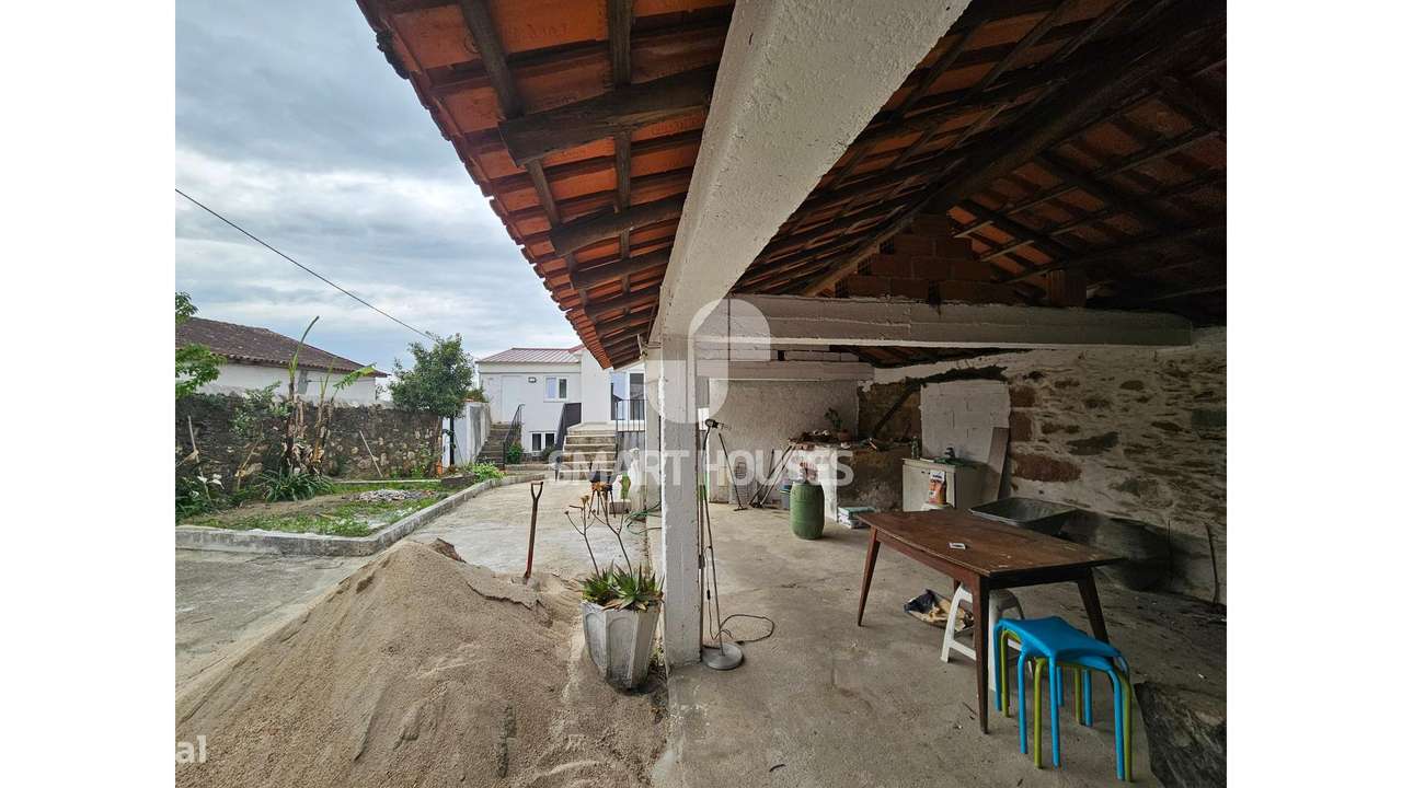 Moradia T3 Lombada (Poiares) c/ pátio-34