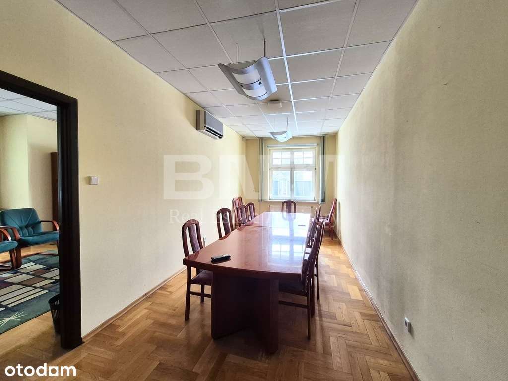 Przestronne biuro w samym centrum - Pełny obrazek: 5/20
