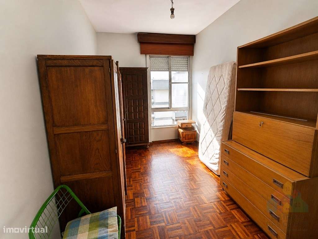 Apartamento T3 com elevador em excelente localização -Tomar-8