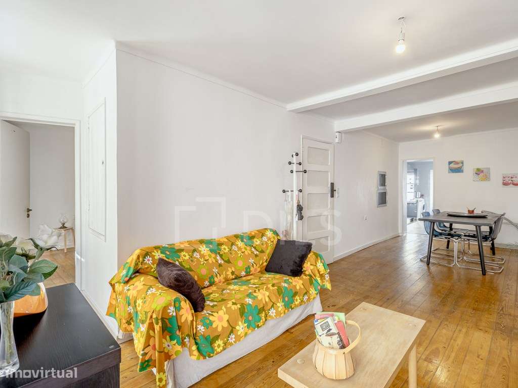Prédio para reabilitação junto à Bica, Lisboa-5