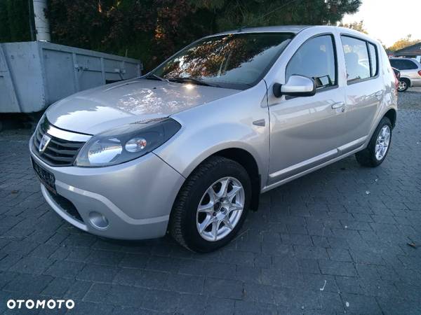 Dacia Sandero 1.2 16V Ambiance - 1