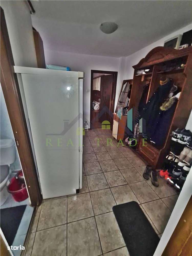 Apartament 2 camere decomandat intrare Racadau- Carpatilor-8