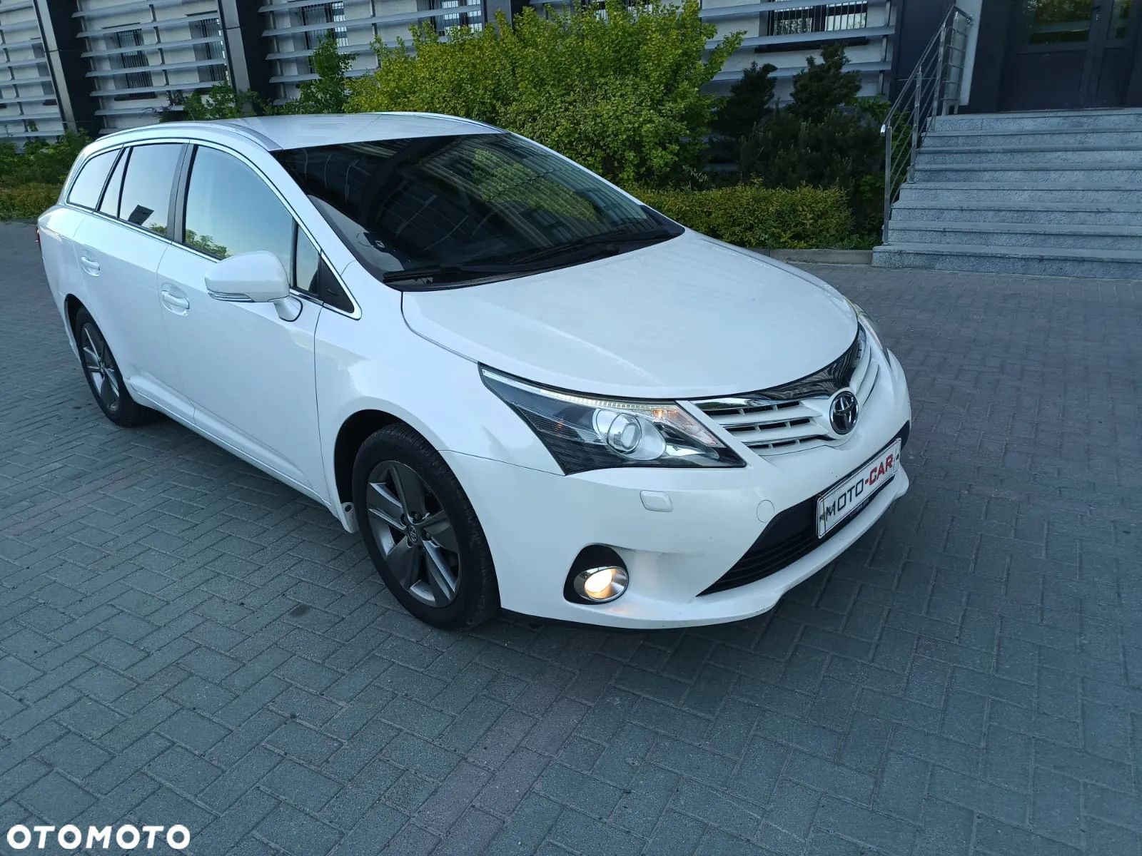 Toyota Avensis 1.8 Business Edition - 1