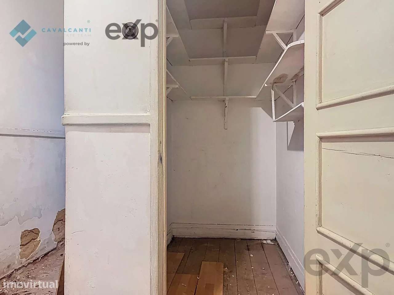 T3 com charme e logradouro Para Remodelar – Lisboa-27