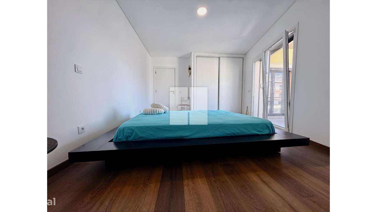 Apartamento T3 c/ Garagem Dupla-29