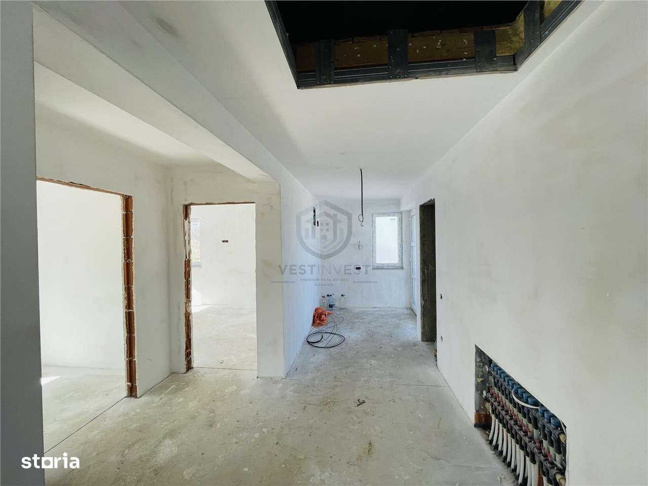 Casa P semifinisata în comuna Paleu - Imagine principală: 4/14