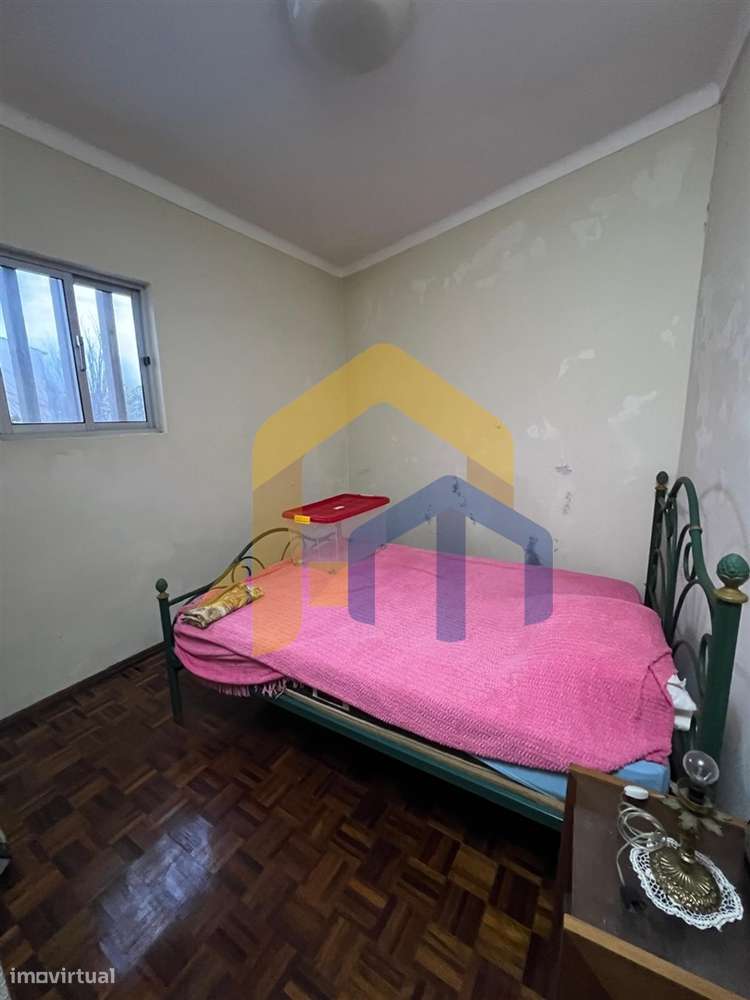 Apartamento T2+1 com Sotão Aproveitado , em Estremoz-7